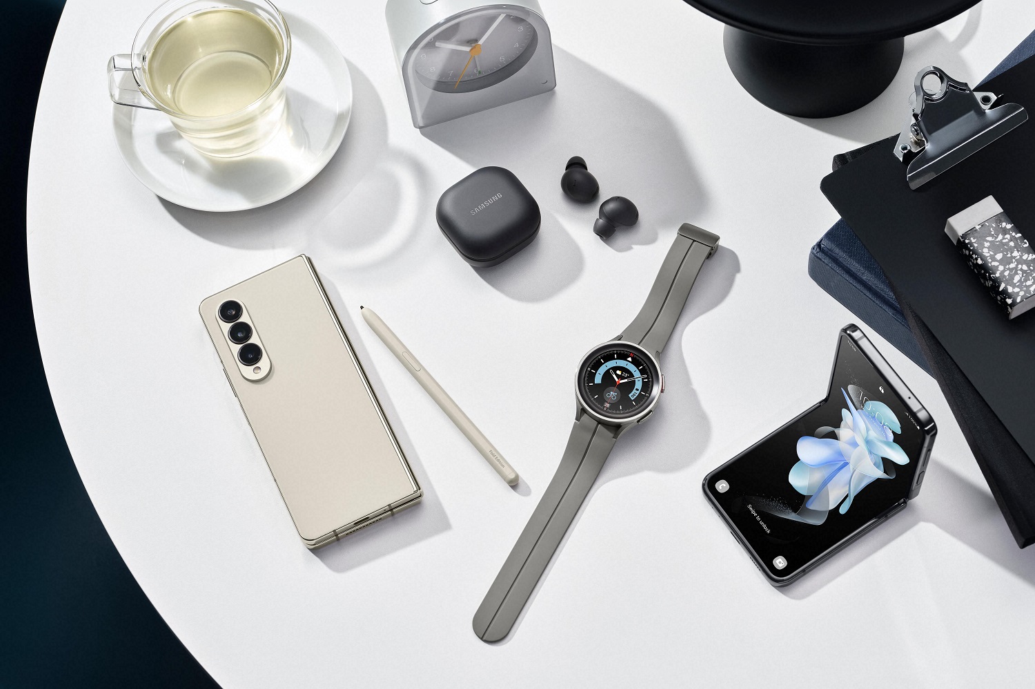 Osjetite moć povezanosti koju donosi Galaxy ekosistem Galaxy Ecosystem Z Fold4 Z Flip4 Watch5 Buds2 Pro